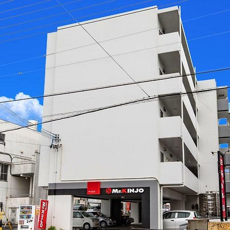 Mr. Kinjo In Minami Uebaru Aparthotel Minamiuebaru Ngoại thất bức ảnh